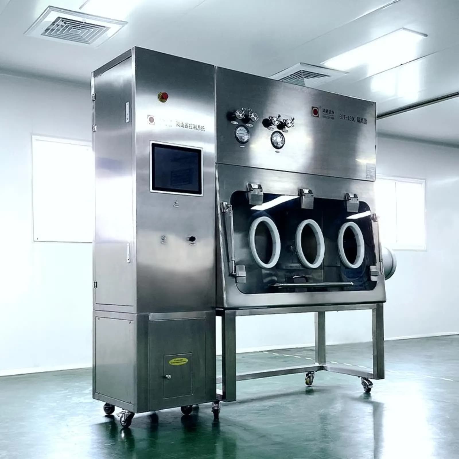 Stainless-steel negative pressure isolator with control panel